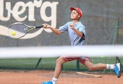 Jauniesiems tenisininkams išbandymai Latvijoje.